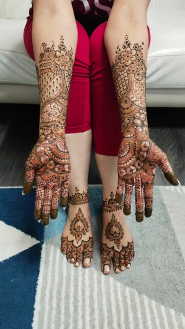 🌿✨ Bridal Mehandi Magic Unfolds! ✨🌿
Every bride has a story… and what better way to tell it than through the art of Mehandi? 💕

Loved creating these intricate bridal Mehandi designs recently – each swirl and pattern drawn with patience, precision, and passion. 🌸

From delicate floral trails to royal motifs, every element was designed to reflect her journey of love, laughter, and new beginnings. 🌺

There’s something truly magical about seeing the deep colour of Mehandi bloom just before the big day – a sign of happiness, prosperity, and timeless tradition. 💫

If you’re a bride-to-be dreaming of a design that’s unique, detailed, and deeply personal, get in touch – we’d love to make your special day even more beautiful. 💚

#komalshairmakeupmehandi 
#bridalmehandi 
#IndianBridalMakeup
#indianweddingmakeup 
#southasianbridal 
#desibrides 
#bridalhairandmakeup 
#ɪɴᴅɪᴀɴʙʀɪᴅᴇ 
#mehandiartist 
#weddinghenna 
#hennadesigns 
#asianbridalmakeup 
#indianweddinghair