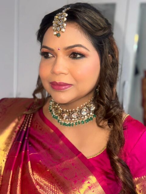 💇‍♀️✨ Fresh Glam Vibes! ✨💄
Loved creating this stunning hair & makeup look for a beautiful lady recently — soft, elegant, and full of glow! 🌸

Whether it’s a special occasion or a simple night out, a touch of glam can make all the difference 💕

#komalshairmakeupmehandi 
#hairandmakeupartist 
#indianweddingmakeup 
#indianweddinghair 
#makeupartistinwatford 
#mobilebeautician 
#SouthAsianBridal
#bridalhairandmakeup 
#beautyonthego